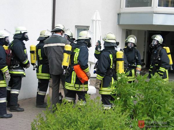 Bild 6 von 18 Zugang für die Atemschutzgeräteträger war der Haupteingang.